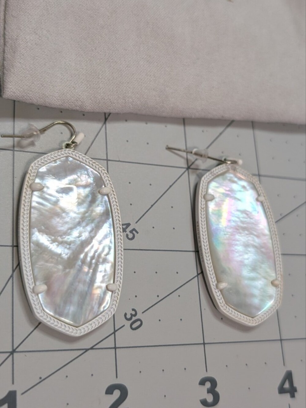 Kendra Scott Danielle White Matte Statement Earrings, Rare